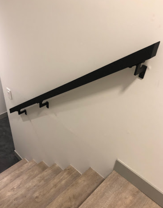 metal handrail wall mounted
